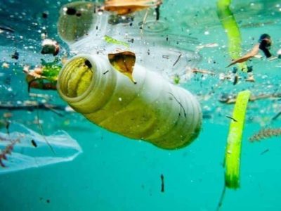 italia news plastic sea